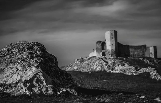 sky, cloud - sky, cloudy, built structure, architecture, rock formation, rock - object, building exterior, damaged, landscape, old ruin, nature, abandoned, weather, old, outdoors, geology, cloud, deterioration, no people