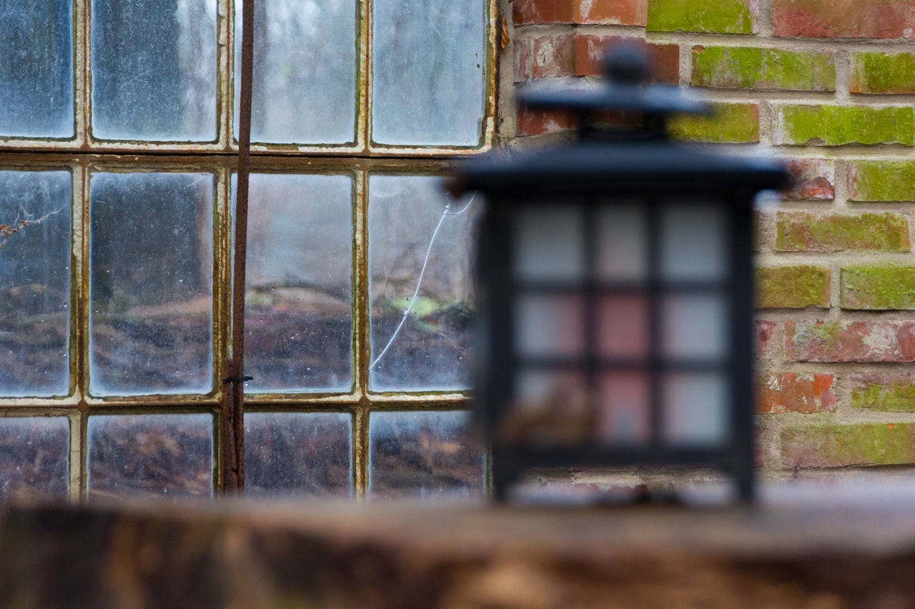 CLOSE-UP OF WINDOW AGAINST WALL