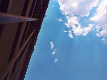 Low angle view of vapor trail in sky