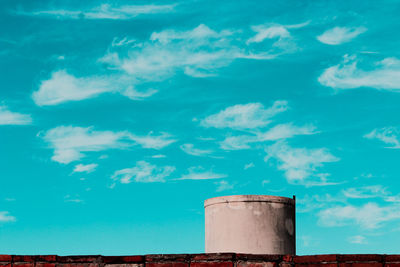 Blue sky in the rooftop 