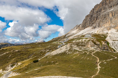 Tre cime di lavaredo mountains