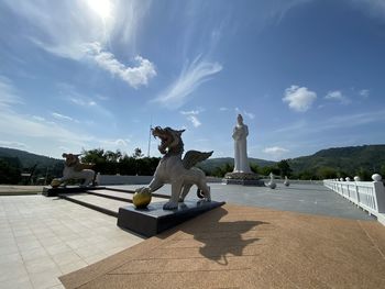 Statue against sky