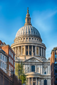 Dome of st paul's cathedral, iconic anglican church and seat of the bishop of london, england, uk