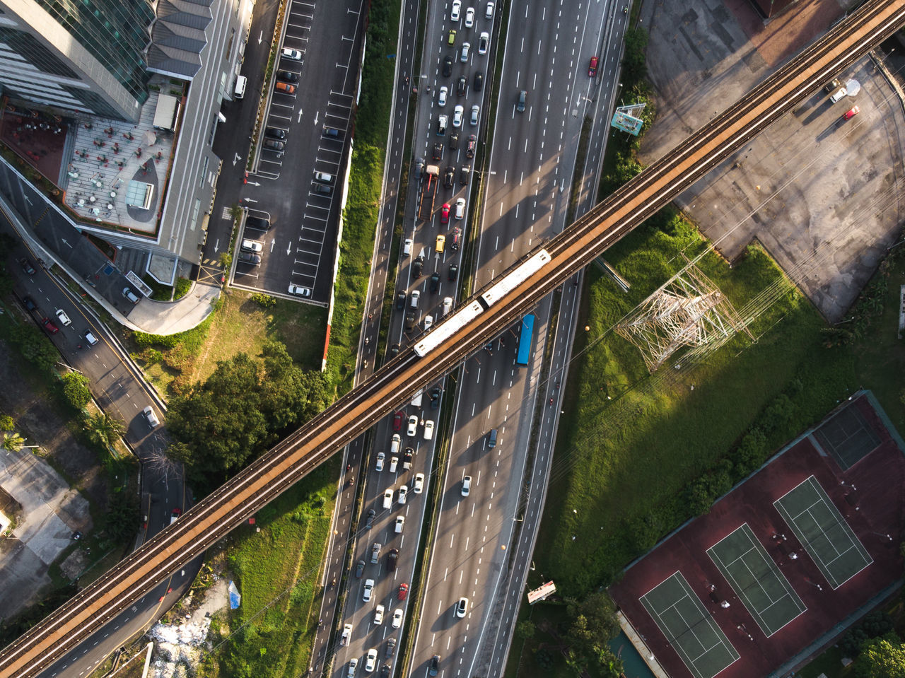 HIGH ANGLE VIEW OF CITY STREET