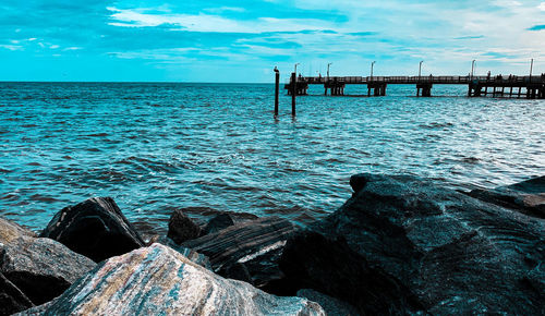 Scenic view of sea against sky