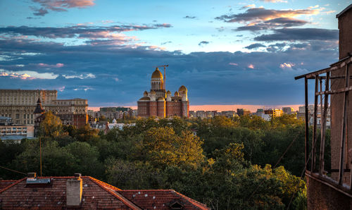 Buildings in city