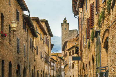 Street in historical center of san gimignano, italy