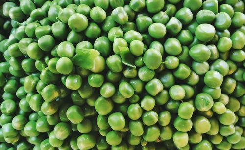 Full frame shot of green peas