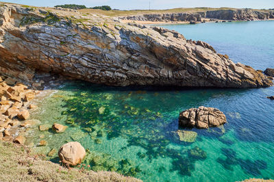 Clear sea on the wild coast of quiberon the rocky coast on the atlantic