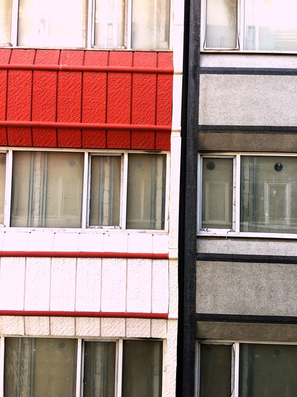 building exterior, built structure, architecture, window, outdoors, red, no people, full frame, day