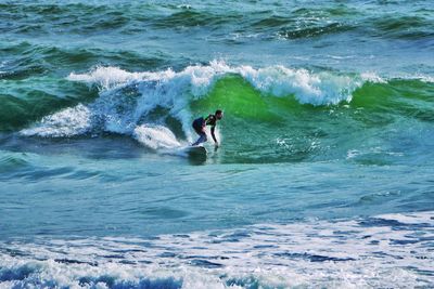 Waves splashing in sea