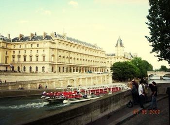 Tourists in front of building