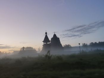 View of temple building against sky