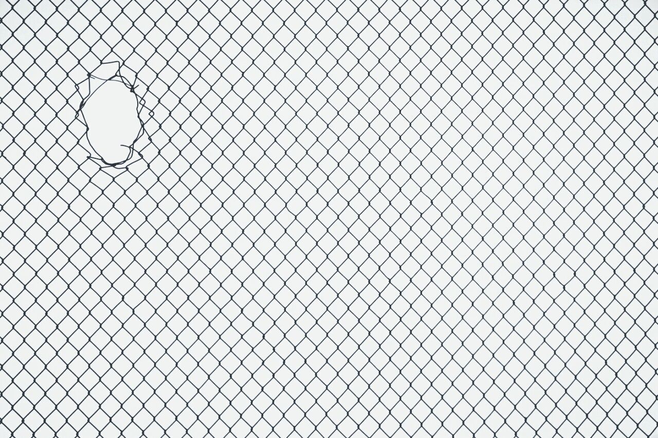 full frame, backgrounds, pattern, metal, chainlink fence, close-up, protection, safety, fence, textured, indoors, metallic, focus on foreground, design, security, no people, day, detail, geometric shape