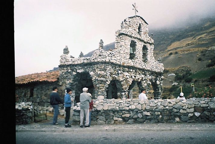 TOURISTS IN TEMPLE