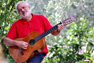 Man playing guitar