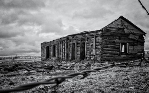 Abandoned built structure against sky