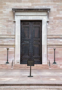 Entrance to an art gallery in washington dc