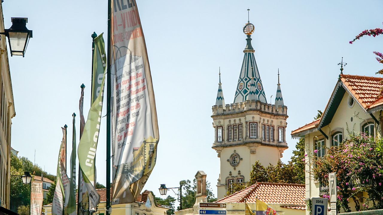 LOW ANGLE VIEW OF MOSQUE AGAINST CLEAR SKY