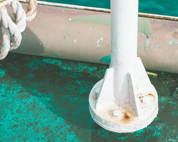 High angle view of rope in sea