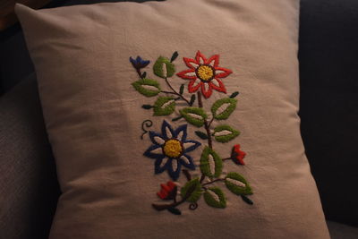 Close-up of hand holding flower bouquet