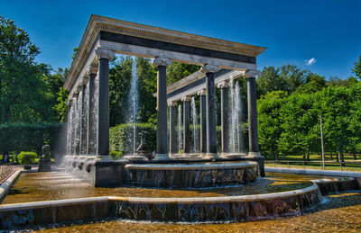 Fountain in front of a building