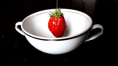 Close-up of strawberries in bowl