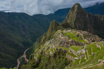 Scenic view of machu picchu against sky