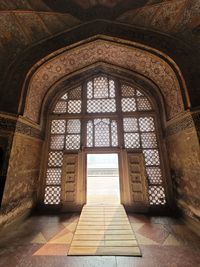 Low angle view of ceiling