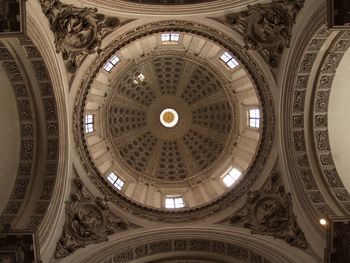 Full frame shot of ceiling