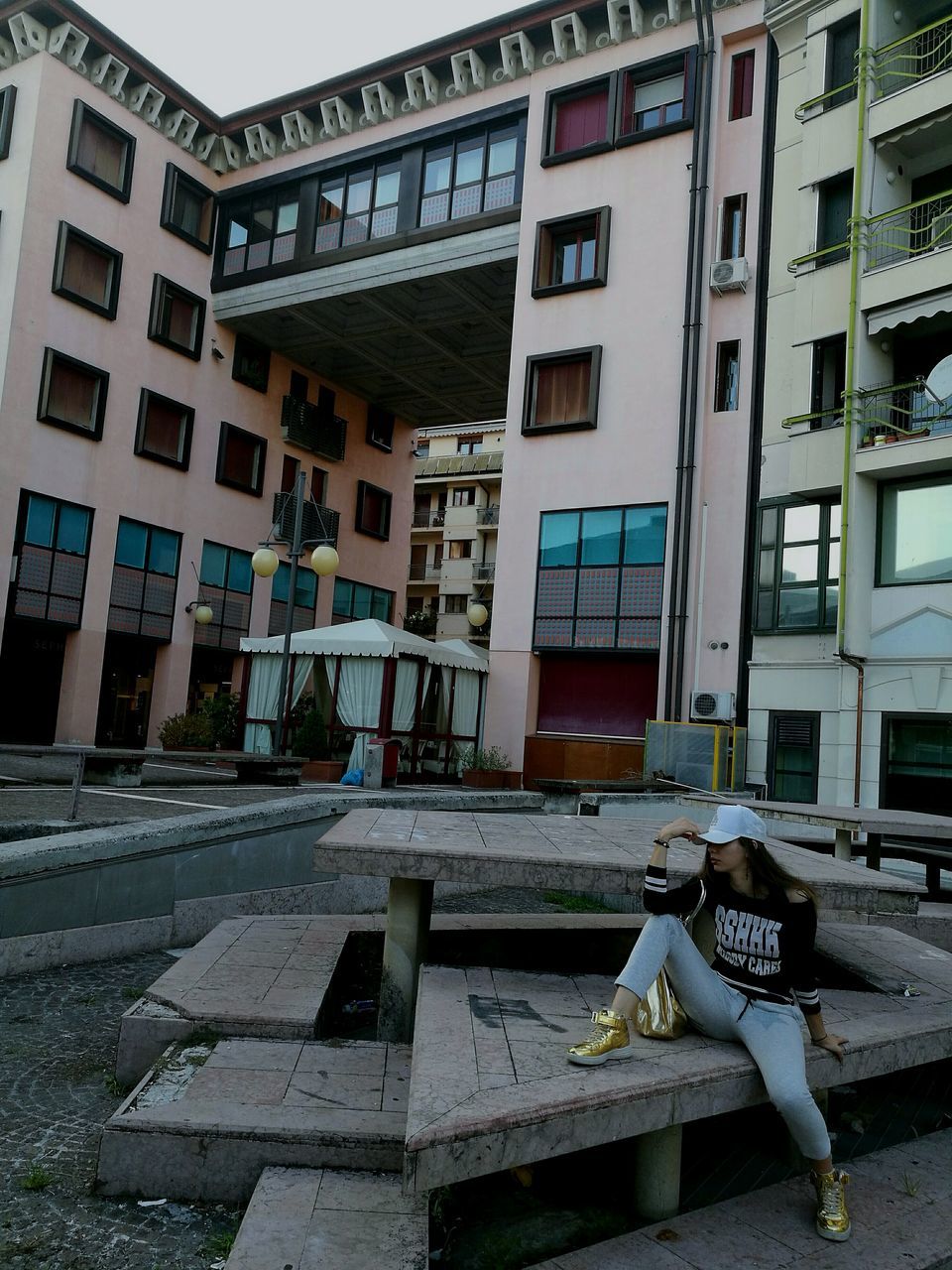 architecture, building exterior, built structure, day, outdoors, no people, city, sky