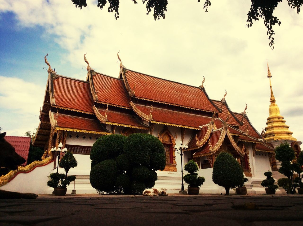 Wat Muang Satra Luang