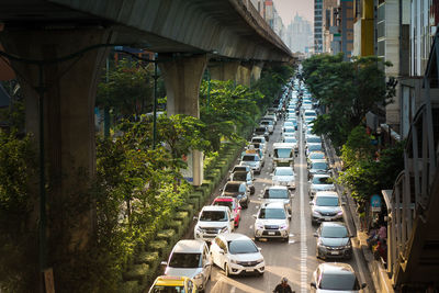 Traffic on road in city