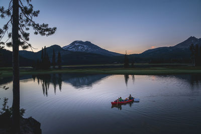 Beautiful sparks lake in central oregon sunrise tranquility serenity