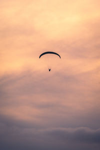 Paragliding in the sky of sao vicente, brazil.