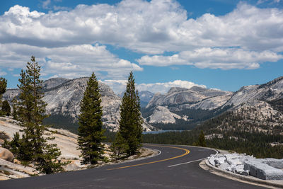 A drive through yosemite