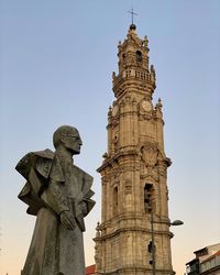 Statue of cathedral against sky