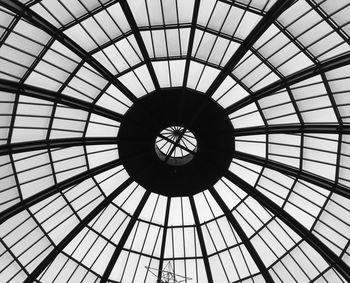 Low angle view of ceiling