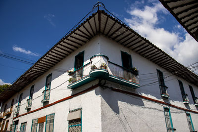 Beautiful streets at the historical downtown of the heritage town of salamina in colombia.