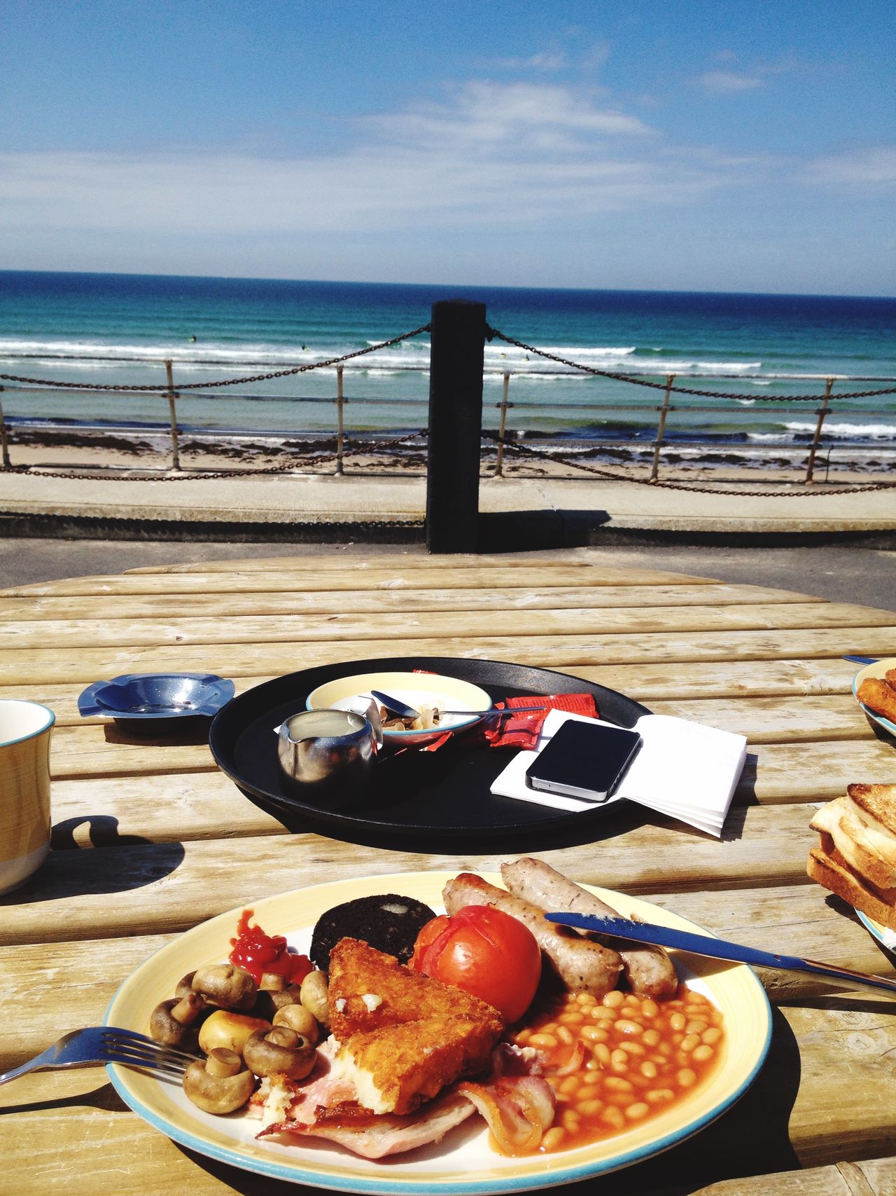 Yummy yummy surfers breakfast at the splash