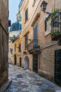 The stone tells. stone wonder. gravina in puglia. italy