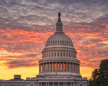 Early morning shots of the us capitol