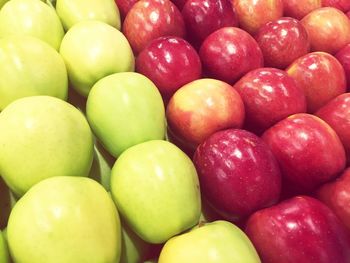 Full frame shot of apples