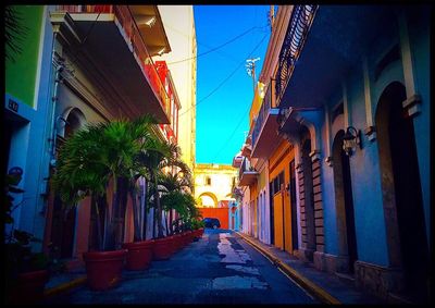 Narrow alley in city