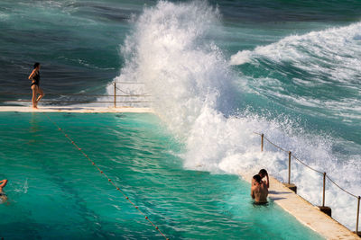 Waves splashing in sea