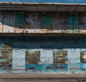 Abandoned building