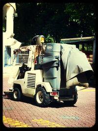 land vehicle