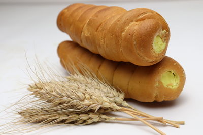 Close-up of bread in plate on table
