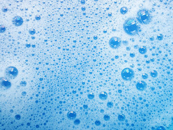 Macro shot of bubbles in water