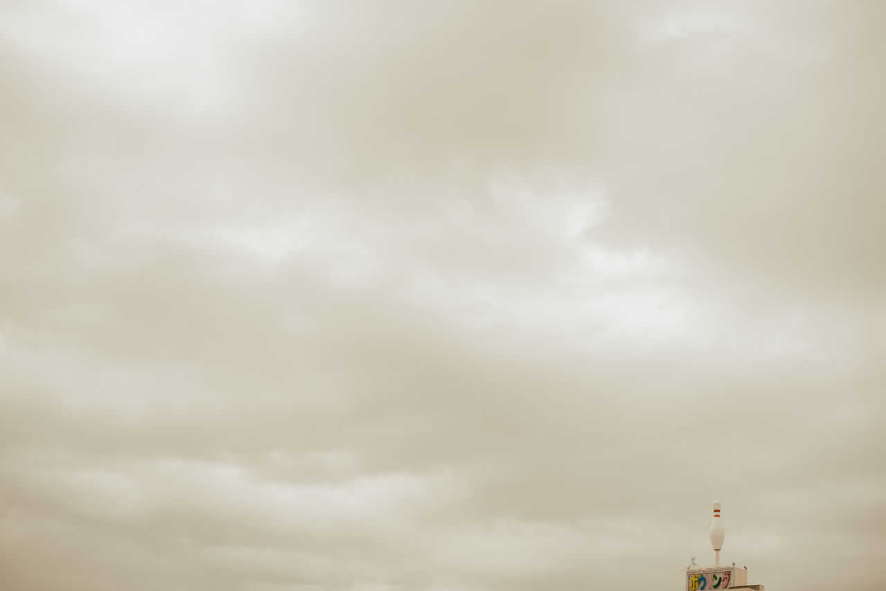 LOW ANGLE VIEW OF TOWER AGAINST SKY